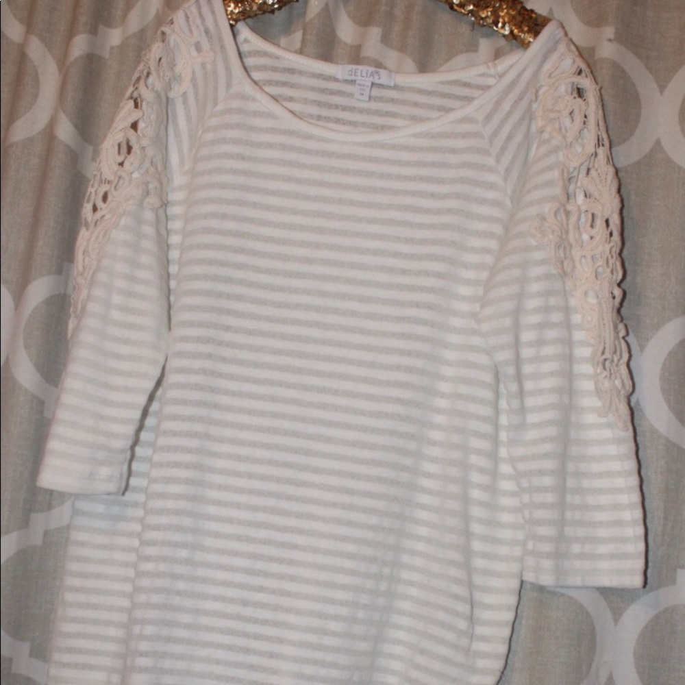 Stripped lace detail top